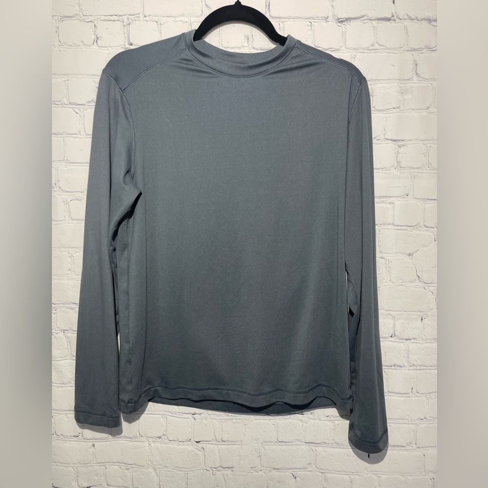 REI size small gray
